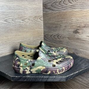 Vans slip on camo perforated
